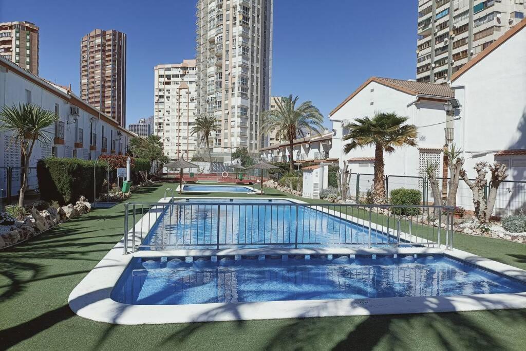 2 Bedroom Townhouse In Beautiful Gated Complexベニドルム エクステリア 写真